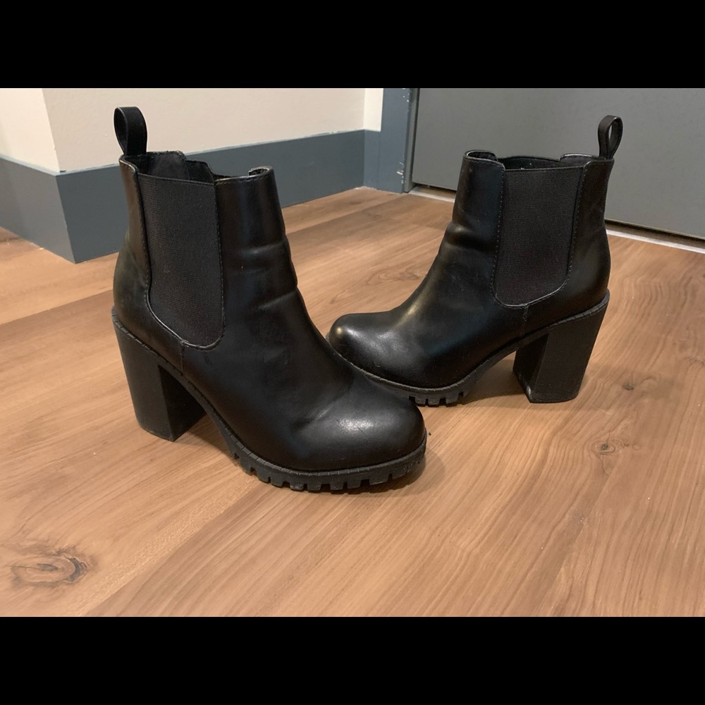 Black Chunky Heel Booties